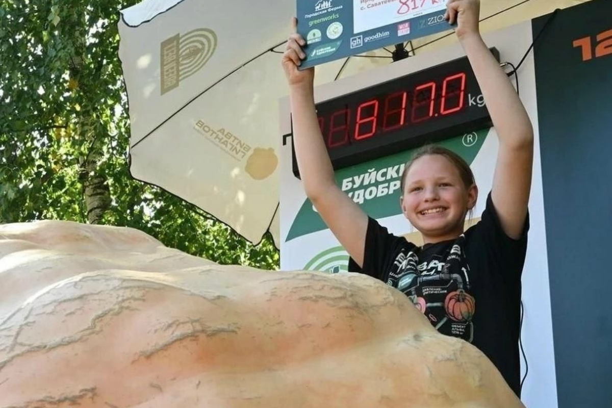 12-летний школьник вырастил самую большую тыкву в России