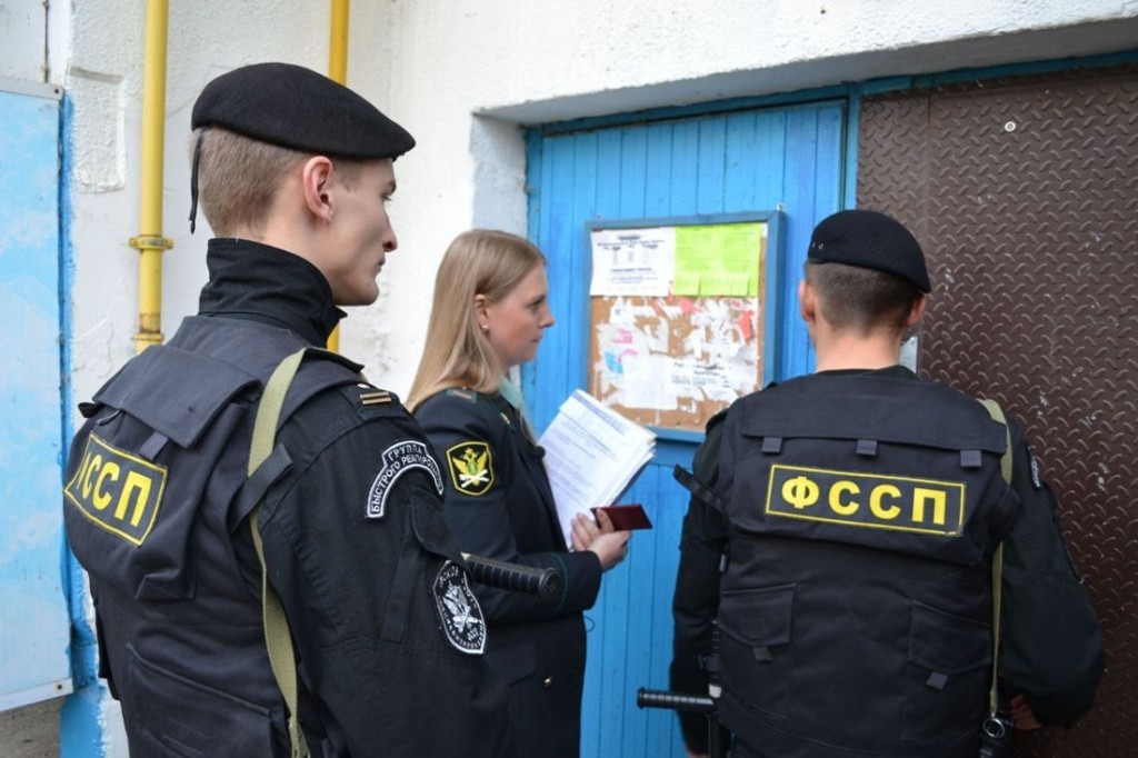 В России приставы взыскали рекордную сумму с должников