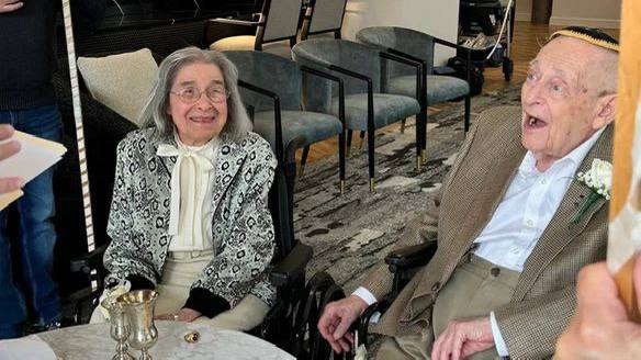 В Филадельфии поженилась 100-летняя пара