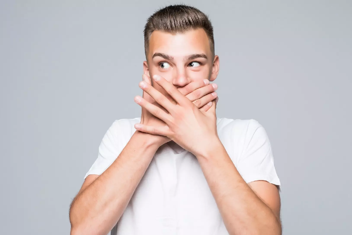 Почему возникает икота и когда лучше обратиться к врачам