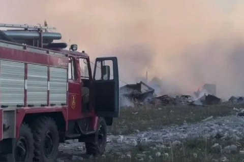 Пожар на заводе пиротехники в Кубринске