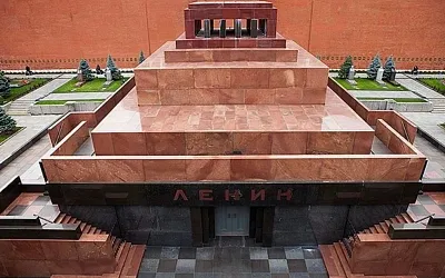 Мавзолей Ленина закрывается