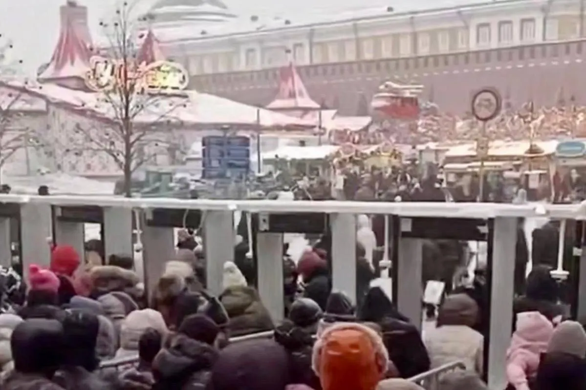 В Москве в новогодние дни центр превращается в очередь