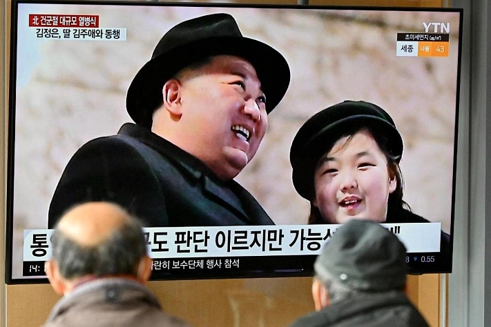 СМИ сообщили о растущей роли дочери Ким Чен Ына в ракетной программе КНДР