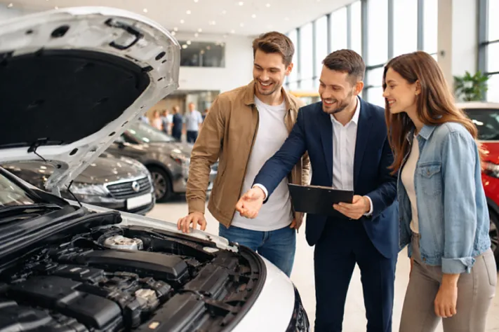 Продажи новых машин в России резко выросли в марте