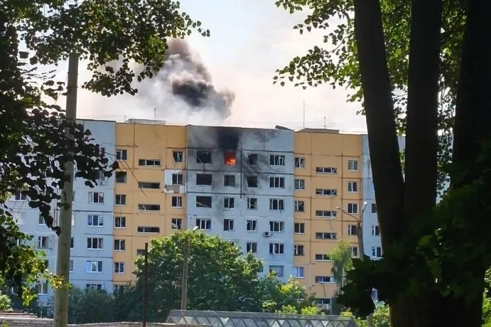 Ракета попала в жилой дом в Брянске
