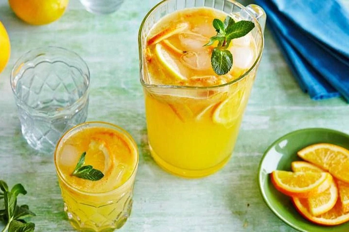 Домашний лимонад из апельсинов и лимонов с мёдом