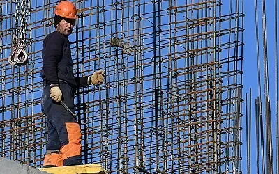 Заплаты мигрантов за год увеличились на 40%