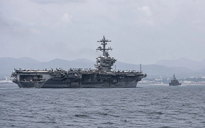 USS Abraham Lincoln впервые за 200 дней зайдёт в порт