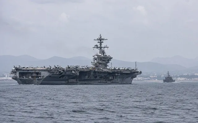 USS Abraham Lincoln впервые за 200 дней зайдёт в порт