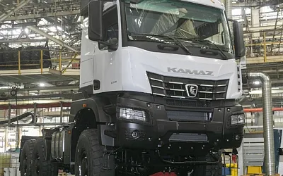 КамАЗ представил тягач с допуском к автопоездам массой до 100 тонн