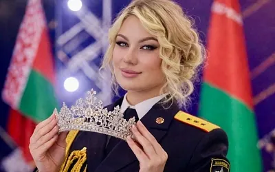 ОМОН и корона оказались в одном кадре