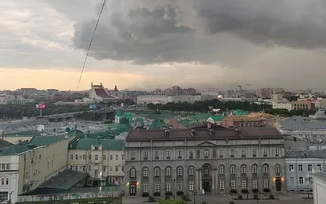 Ураган и ливень парализовали Омск
