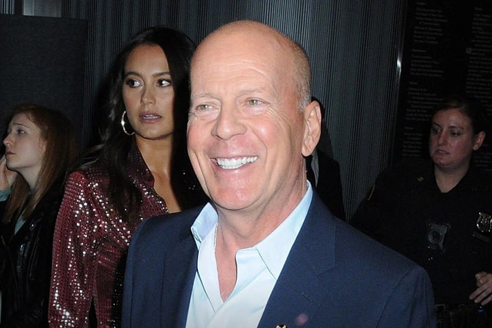 Эмма Хеминг рассказала, что Брюс Уиллис не осознаёт свою болезнь