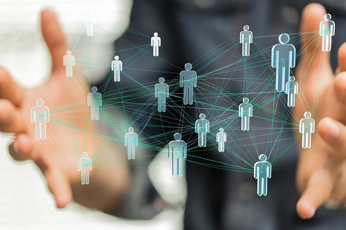 Почему человеку одинаково нужны и социальные связи, и уединение