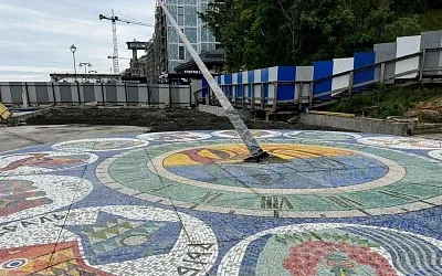 В Светлогорске отреставрировали самые большие солнечные часы России