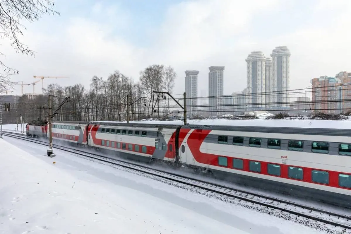 Более 700 дополнительных поездов запустят в России в новогодние праздники