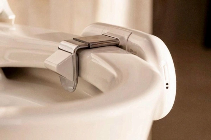 Когда умный унитаз становится лишним свидетелем