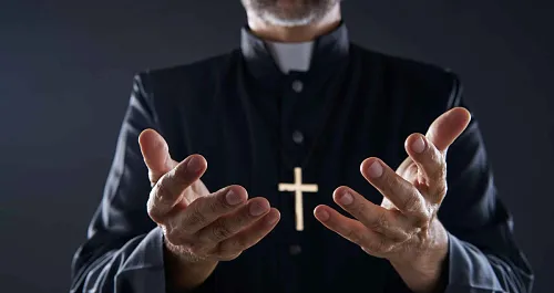 В США священник украл у прихода 40 тыс долларов и потратил их на игры