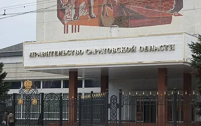 В Саратовской области мигрантам запретили работать врачами, учителями и чиновниками