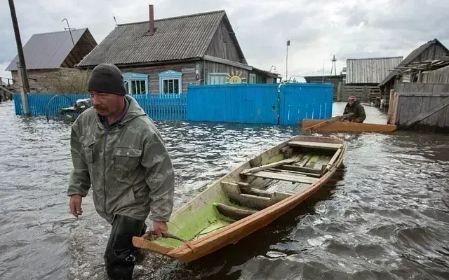 В Омской области эвакуируют райцентр Усть-Ишим