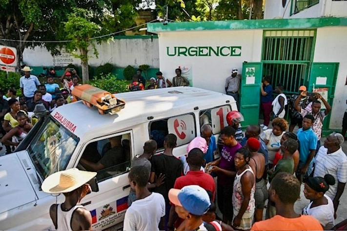 На севере Гаити в давке у крепости погибли десятки людей