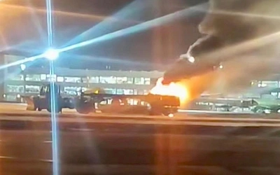 В аэропорту Домодедово произошёл пожар: загорелся снегоуборщик на взлётно-посадочной полосе