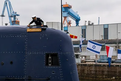 израиль получил из германии субмарину «дракон»