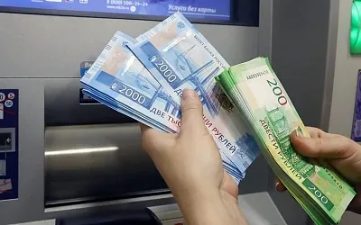 Госдума призвала россиян носить наличные