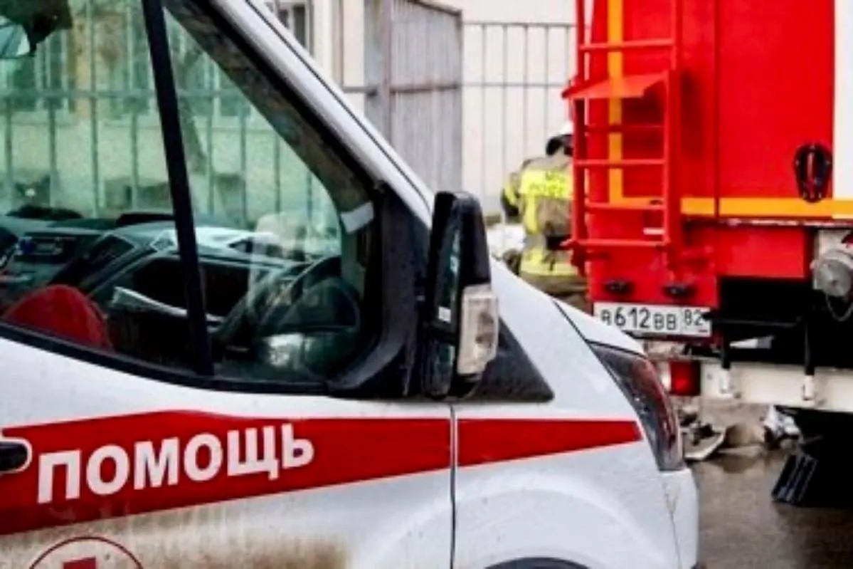 Взрыв автомобиля или газового балона  на улице Плеханова в Москве: огонь перекинулся на здание