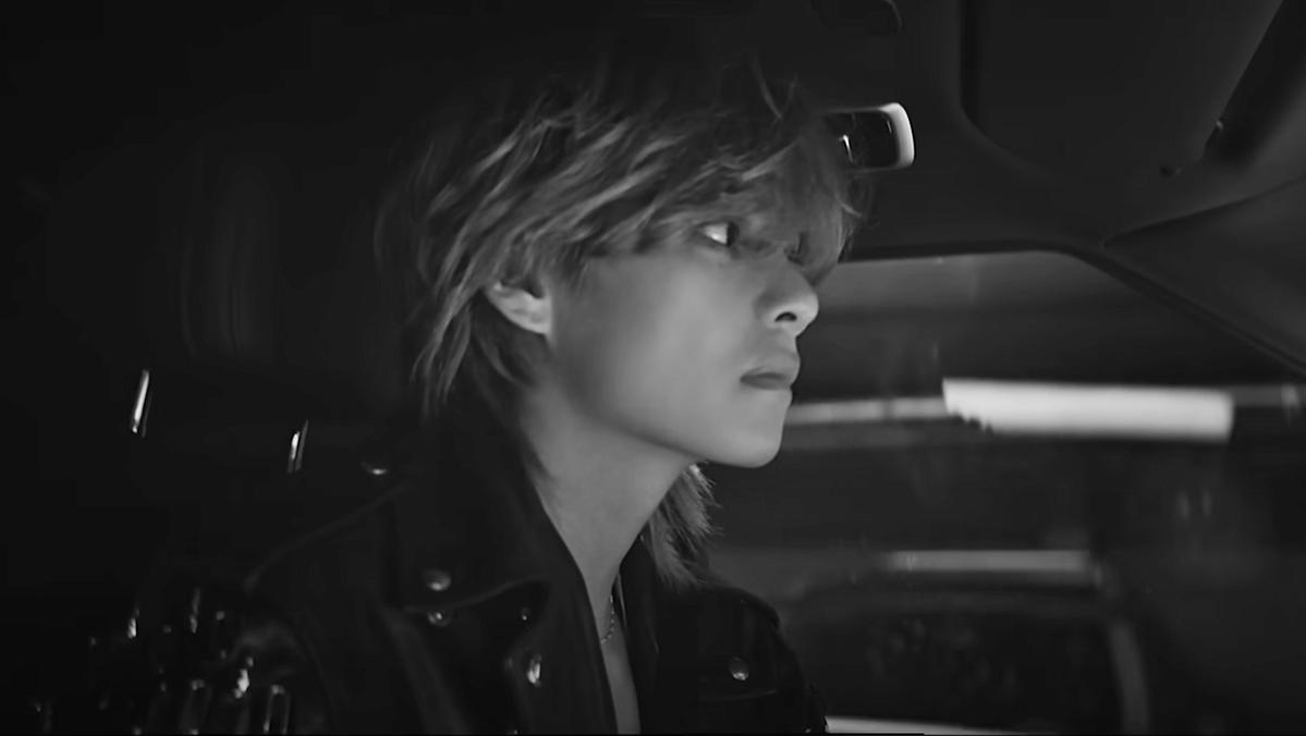 Участник BTS представил кинематографичный клип