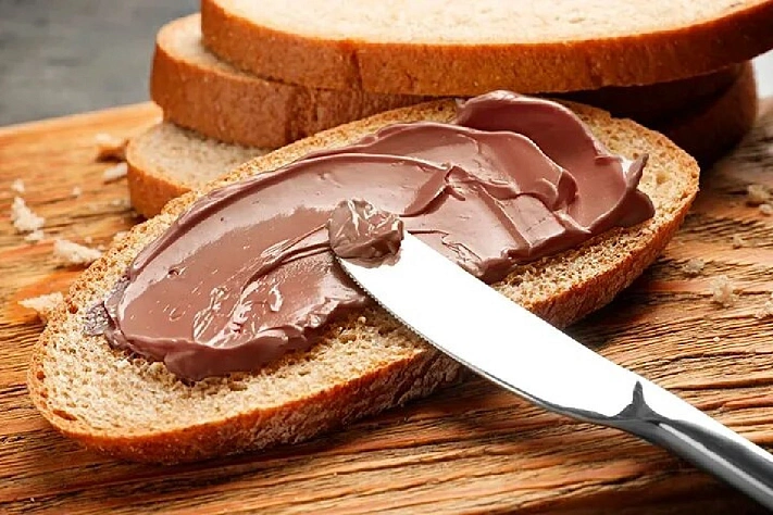 Простой рецепт шоколадного масла для завтрака