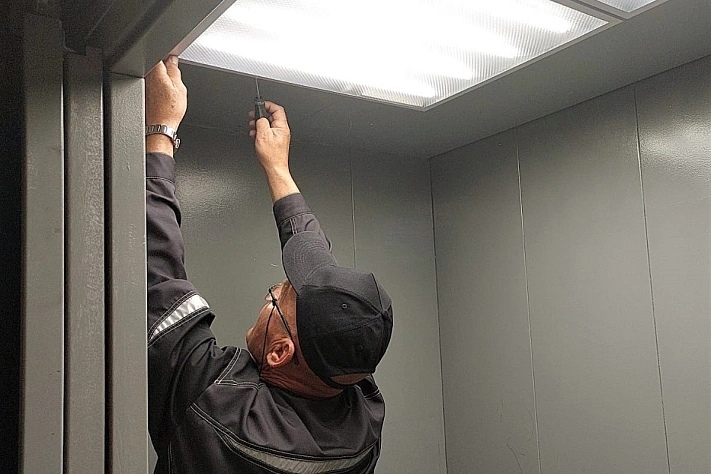 В России ввели обязательный реестр организаций для обслуживания лифтов