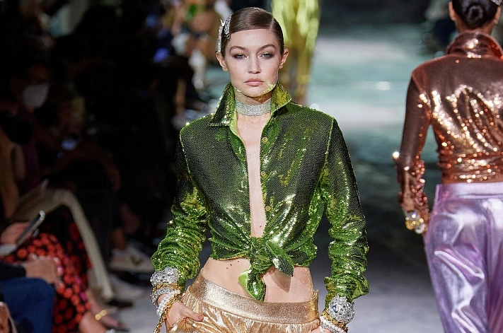 Историк моды назвал главные цвета в грядущем году