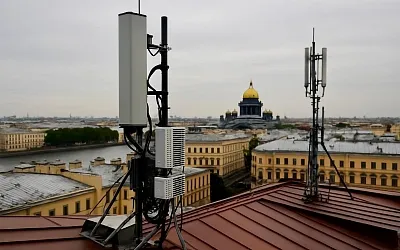 Интернет и мобильная связь пропали в Петербурге на целый день
