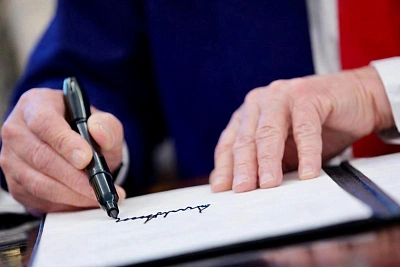 почему подпись трампа может появиться на долларах