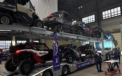 Представлен первый отечественный двухъярусный автовоз