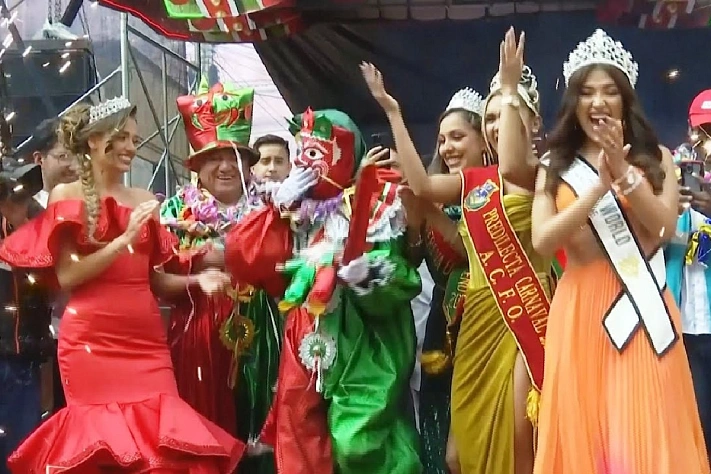 В Боливии открылся традиционный карнавал с ритуалом «воскрешения» Пепино