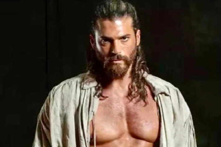 Джана Ямана задержали во время ночного рейда в Стамбуле