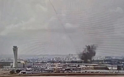 Баллистическая ракета взорвалась рядом с аэропортом 