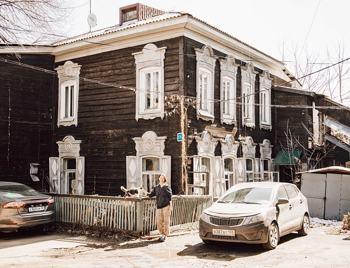 Жительница Иркутска купила старинный дом и восстанавливает его