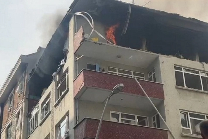 В Стамубле взорвался жилой дом