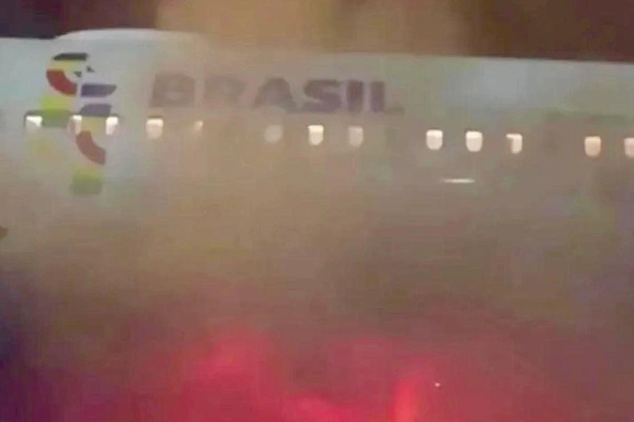 Паника и хаос в самолёте, загоревшемся за несколько минут до взлёта