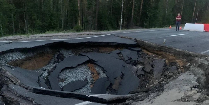 Лишь половина дорог России признаны нормальными