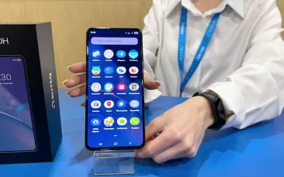 В Москве представили отечественный смартфон Р-ФОН