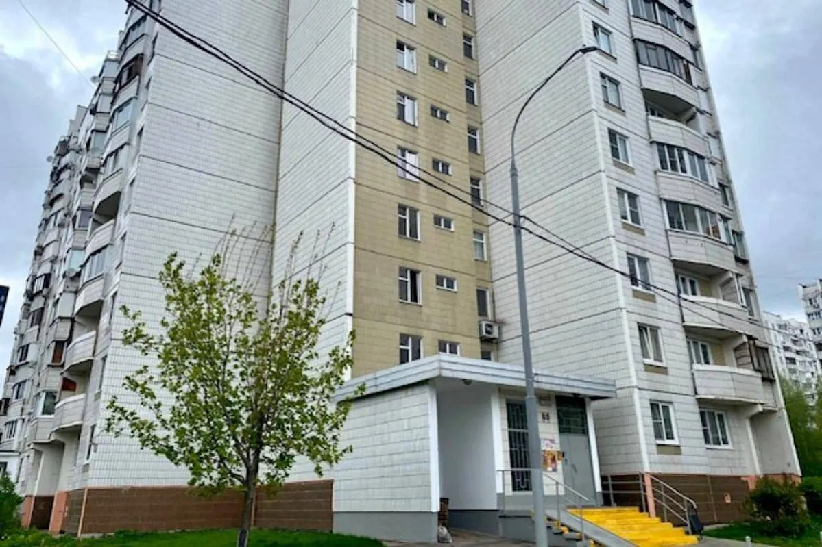 15-летняя школьница из Москвы зарезала отца, защищая сестру