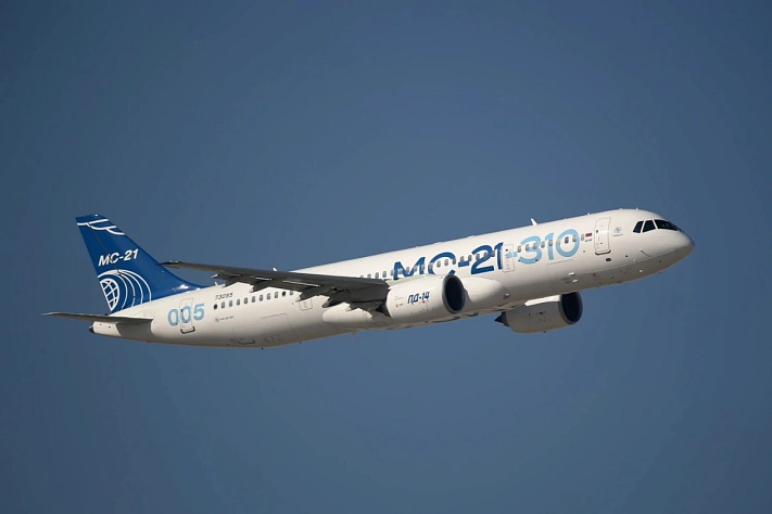 Новый авиалайнер МС-21 прибыл в Жуковский