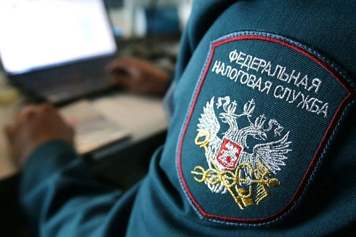 Налоговики служба предупредила россиян о пенях за просрочку платежей