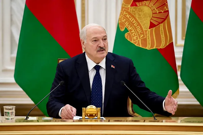 Лукашенко зовёт узбекские семьи в Беларусь