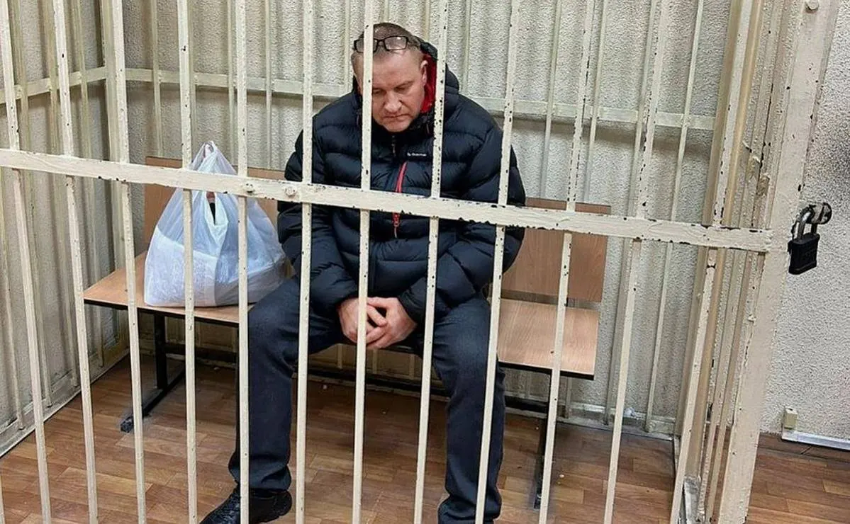 Отца девочки из Брянска, устроившей стрельбу в школе, отпустили из СИЗО